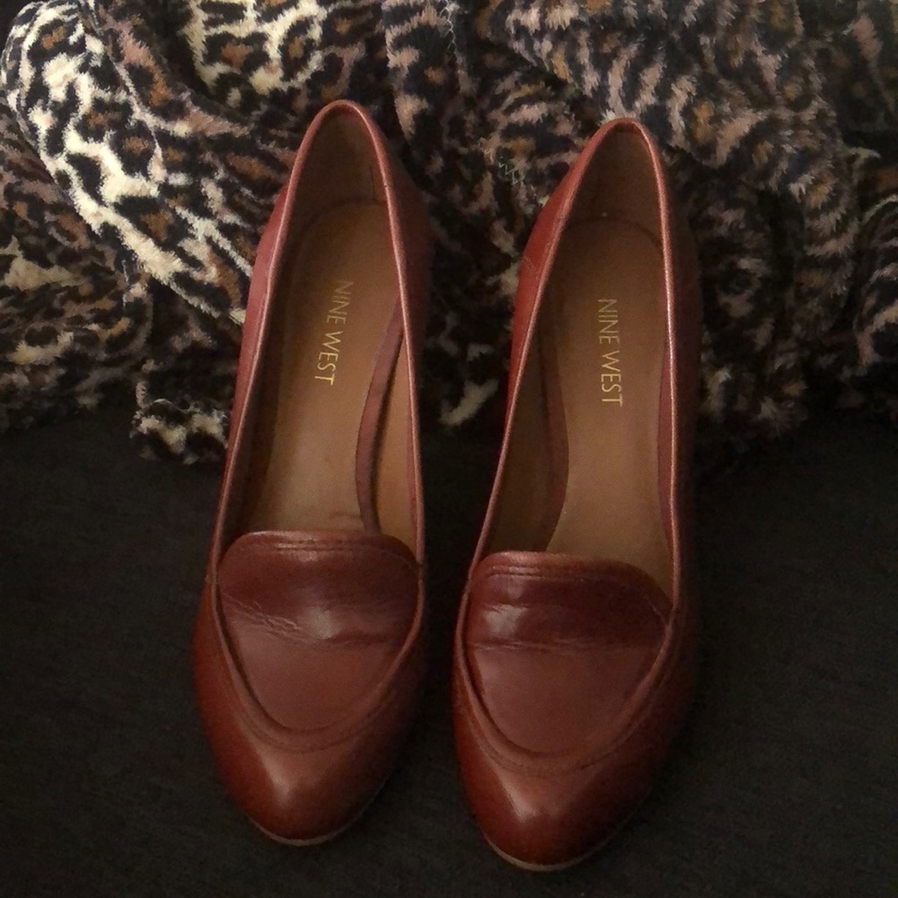 Nine West tan heels